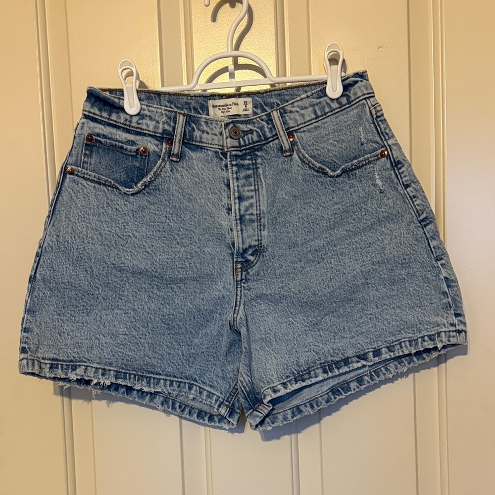 A&F High Rise Dad Short